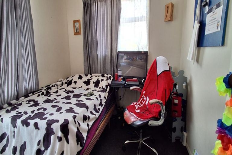 Photo of property in 2 Graham Place, Huntly, 3700