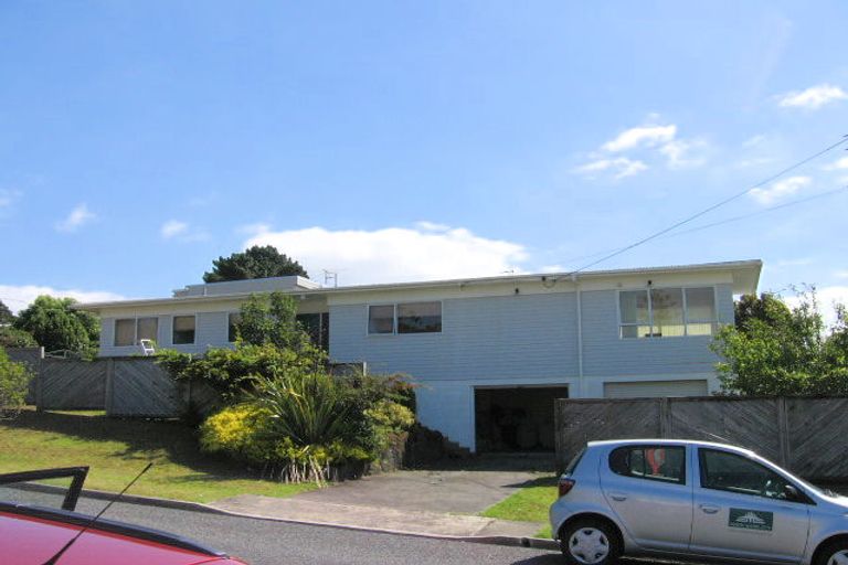 Photo of property in 117 Matipo Road, Mairangi Bay, Auckland, 0630
