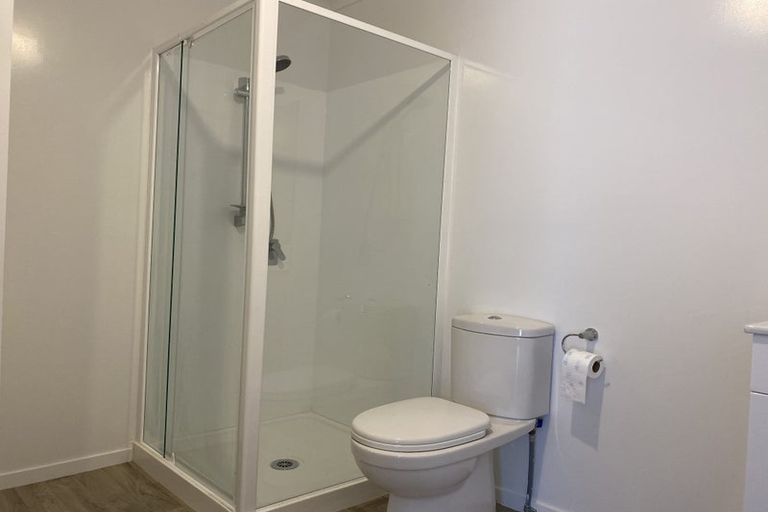 Photo of property in 324 West Coast Road, Glen Eden, Auckland, 0602