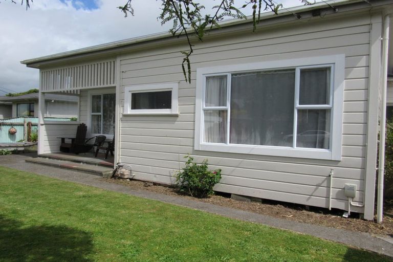 Photo of property in 36 Hunter Street, Hawera, 4610