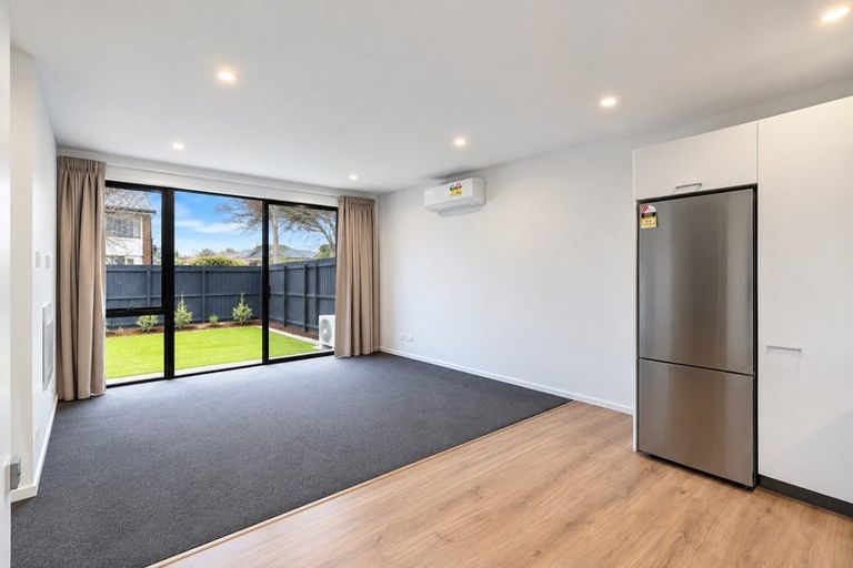 Photo of property in 10/43 New Brighton Road, Shirley, Christchurch, 8061