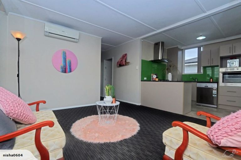 Photo of property in 15/31 Blease Street, New Lynn, Auckland, 0600