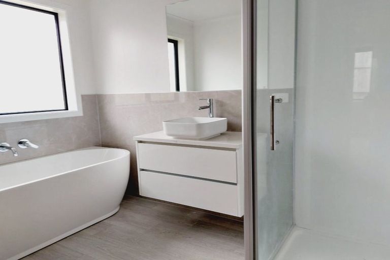 Photo of property in 27 Leathem Crescent, Pokeno, 2402