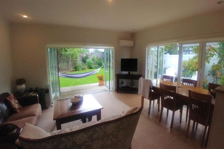 Photo of property in 2 Bruce Street, Northcote Point, Auckland, 0627
