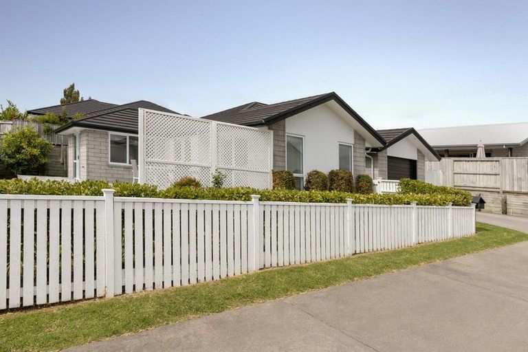 Photo of property in 6 Melonette Way, Ohauiti, Tauranga, 3112