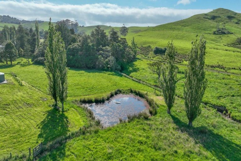 Photo of property in 128 Dimmock Road, Waitakaruru, Pokeno, 2471