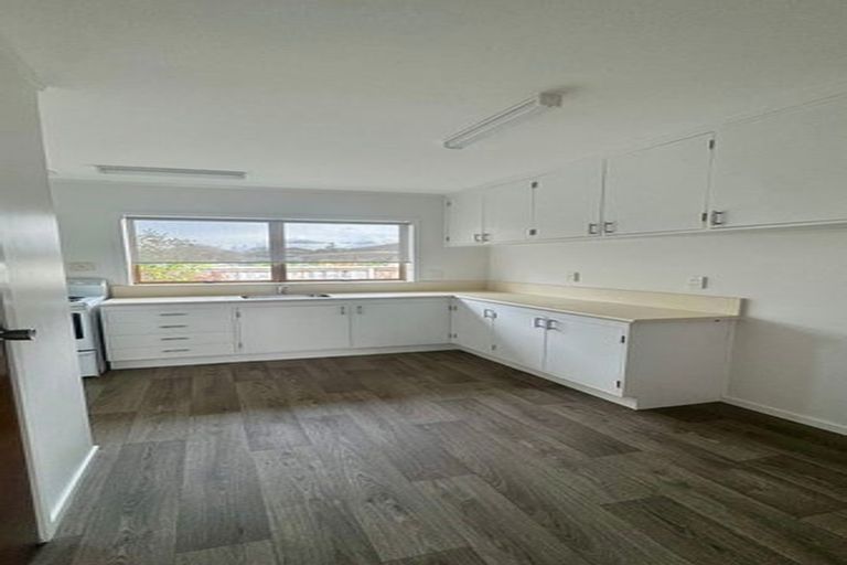 Photo of property in 2/18 Fratley Avenue, Farm Cove, Auckland, 2012