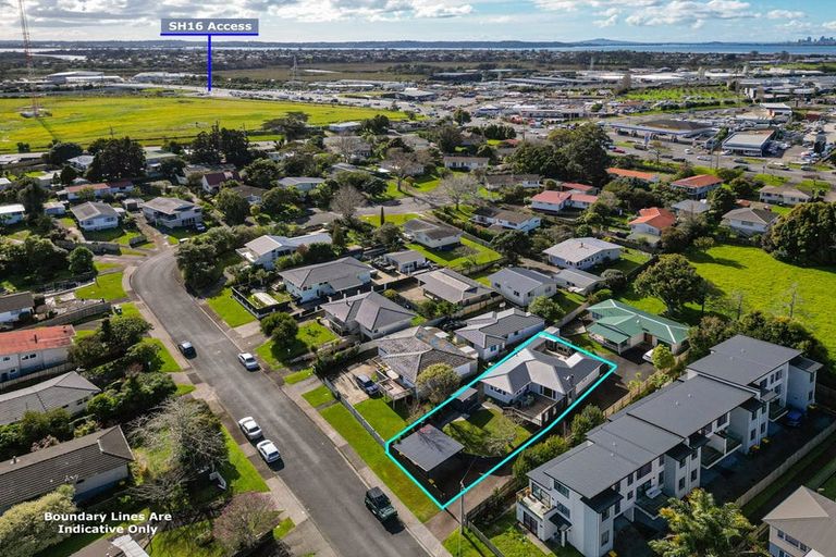 Photo of property in 15 Preston Avenue, Henderson, Auckland, 0610
