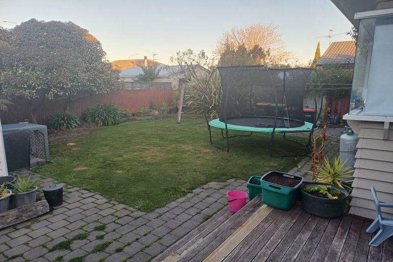 Photo of property in 56 Caledonian Road, St Albans, Christchurch, 8014