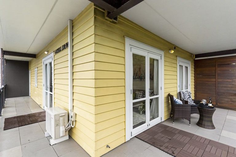 Photo of property in The Grand Apartments, 1d/4 Kell Drive, Albany, Auckland, 0632