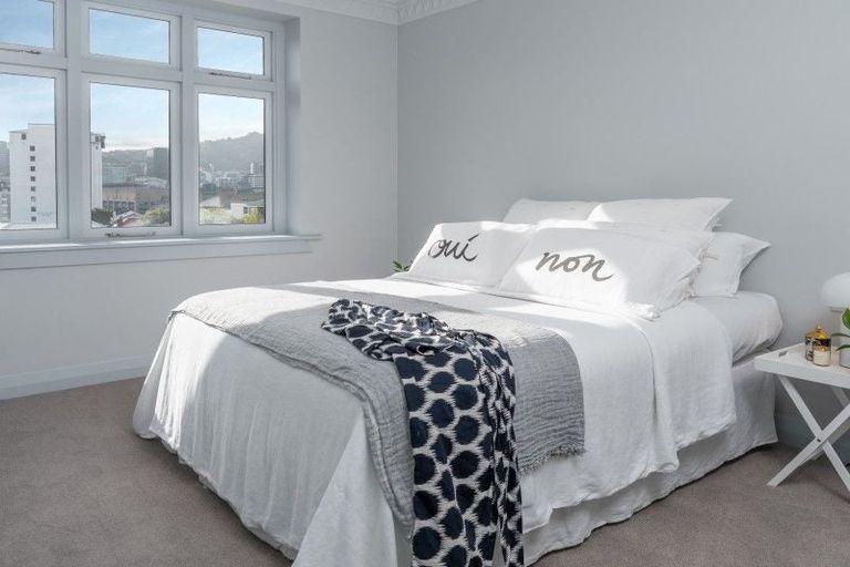 Photo of property in Hamilton Flats, 9a Hawker Street, Mount Victoria, Wellington, 6011