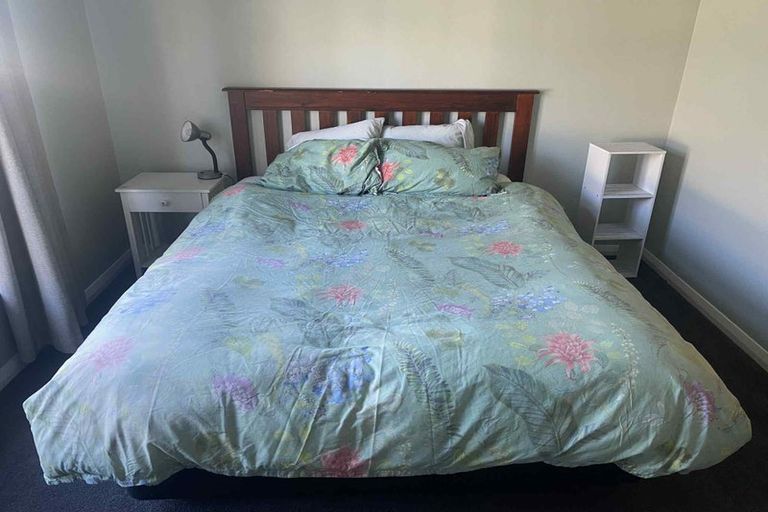 Photo of property in 25 Liverpool Street, Takaro, Palmerston North, 4412