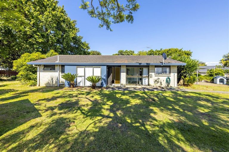 Photo of property in 6 Gibbons Road, Weymouth, Auckland, 2103