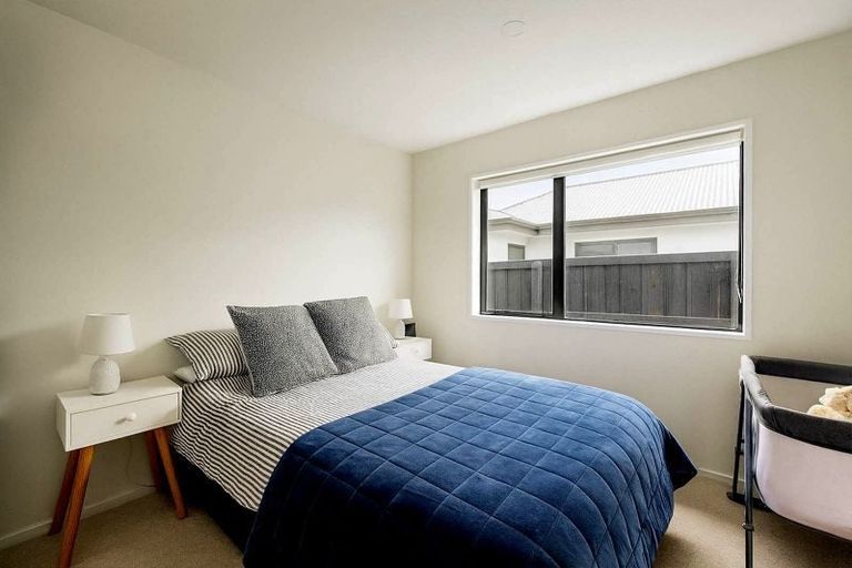 Photo of property in 17 Mccahon Lane, Rolleston, 7615