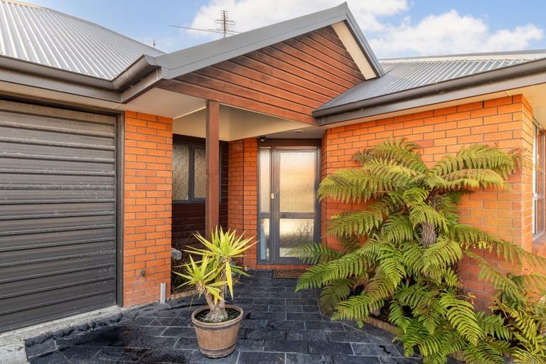 Photo of property in 2/493 Greers Road, Bishopdale, Christchurch, 8053