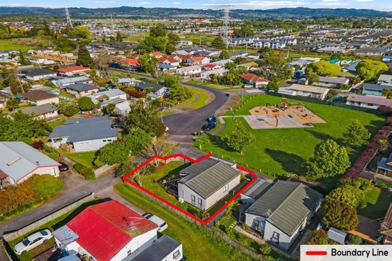 Photo of property in 1/16 Clarice Place, Takanini, 2112