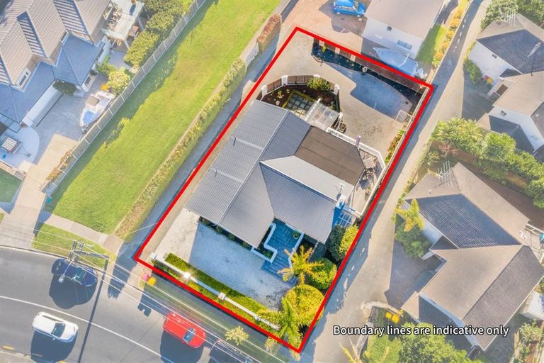 Photo of property in 31 Kowhai Road, Mairangi Bay, Auckland, 0630