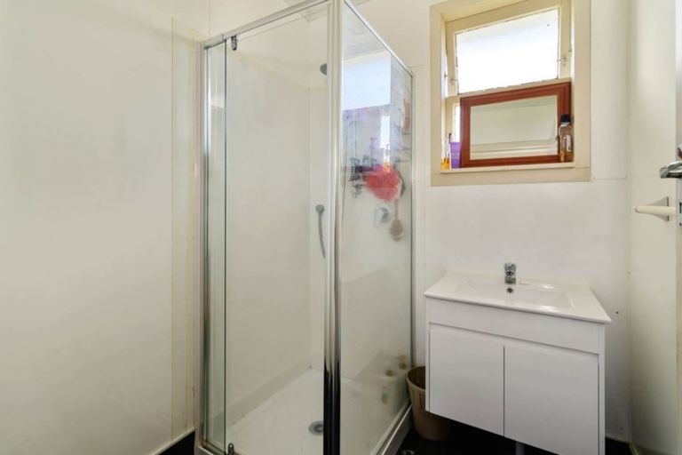 Photo of property in 16 Leslie Avenue, Western Heights, Rotorua, 3015