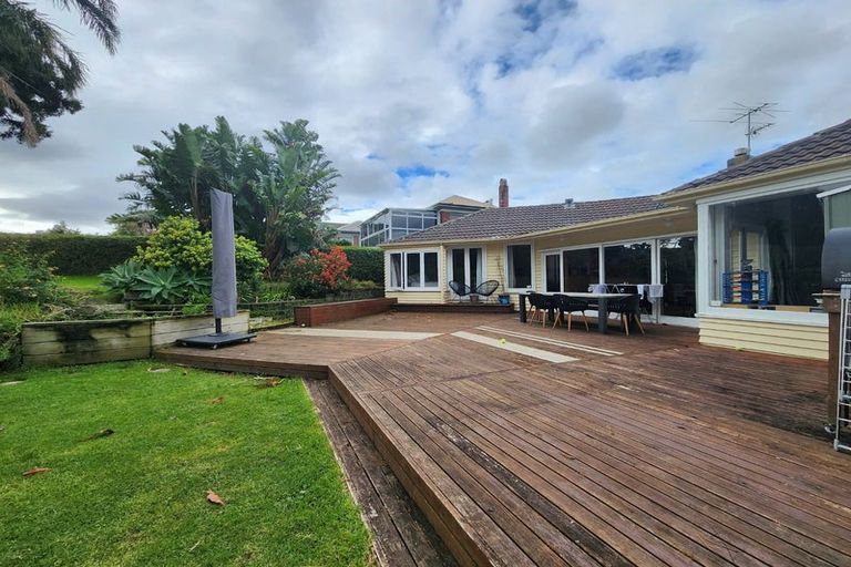 Photo of property in 76 Campbell Road, One Tree Hill, Auckland, 1061
