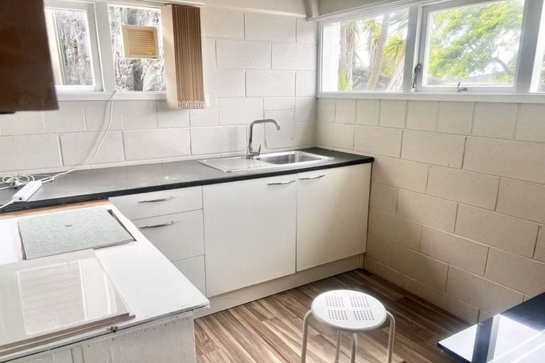 Photo of property in 6 Miramar Place, Pakuranga, Auckland, 2010