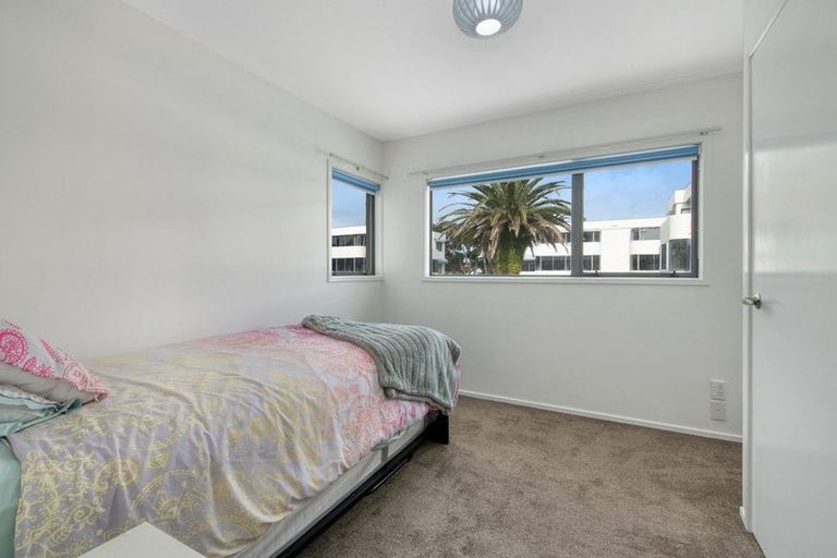 Photo of property in 7c Puriri Avenue, Orewa, 0931