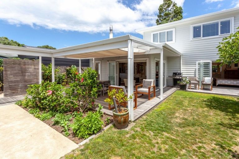 Photo of property in 107 Riverview Road, Whangamata, 3620