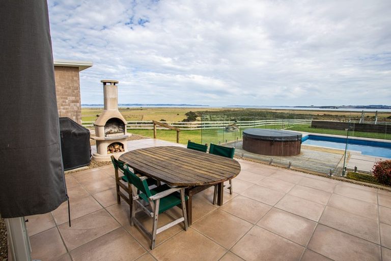 Photo of property in 3354 Kaipara Coast Highway, Glorit, Warkworth, 0984