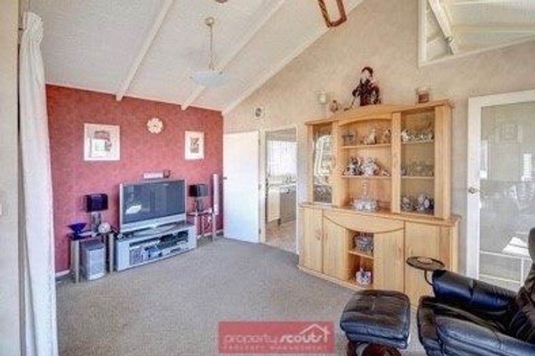 Photo of property in 13 Clyde Street, Kinmont Park, Mosgiel, 9024