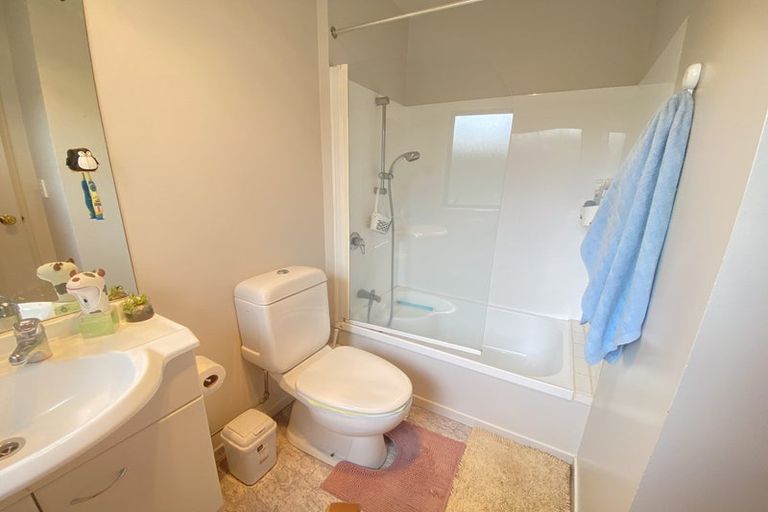 Photo of property in 4/26 Roanoke Way, Albany, Auckland, 0632