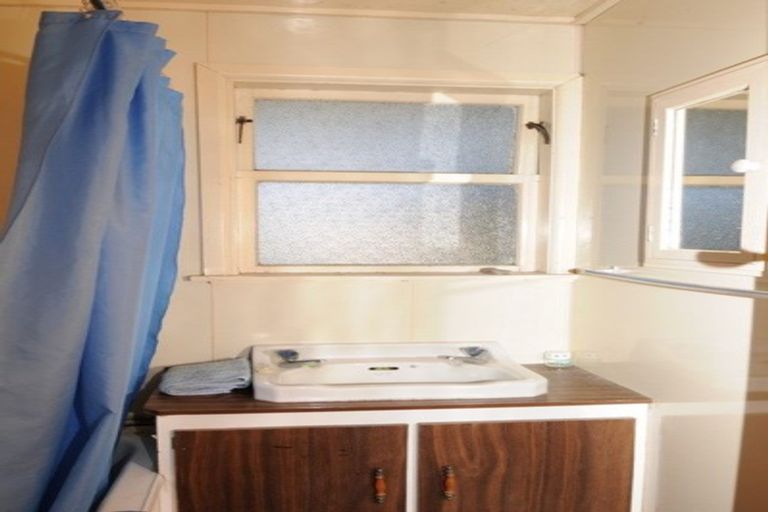 Photo of property in 6 Robinson Street, Kurow, 9435