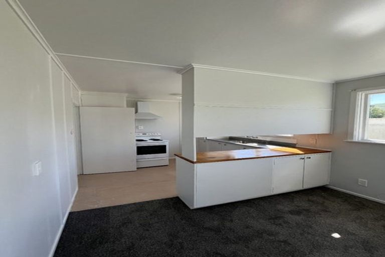 Photo of property in 10-12 Westmeath Street, Waitangirua, Porirua, 5024