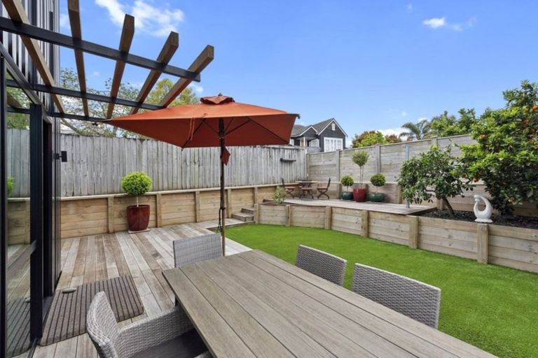 Photo of property in 2/27 Joffre Street, Frankton, Hamilton, 3204