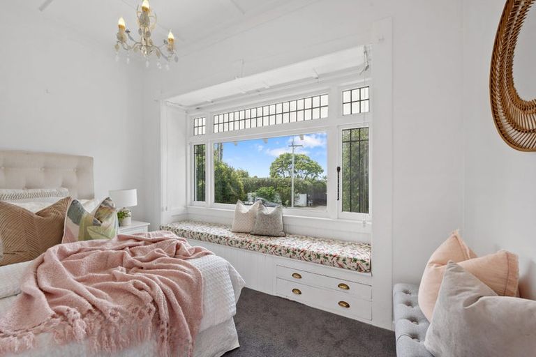 Photo of property in 1/317 Lake Road, Hauraki, Auckland, 0622