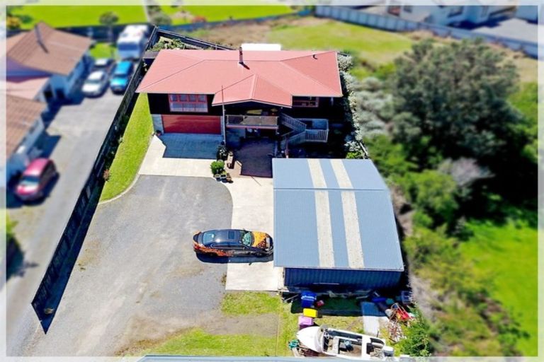 Photo of property in 29a Roore Street, Foxton Beach, Foxton, 4815