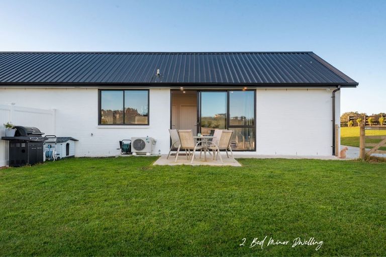 Photo of property in 71 Diamond Lane, Riverhead, 0793