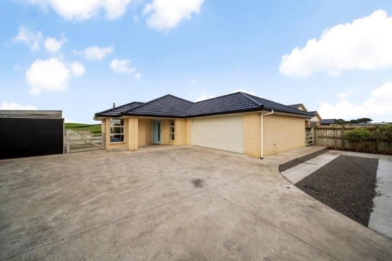 Photo of property in 13a Larlin Drive, Hawera, 4675