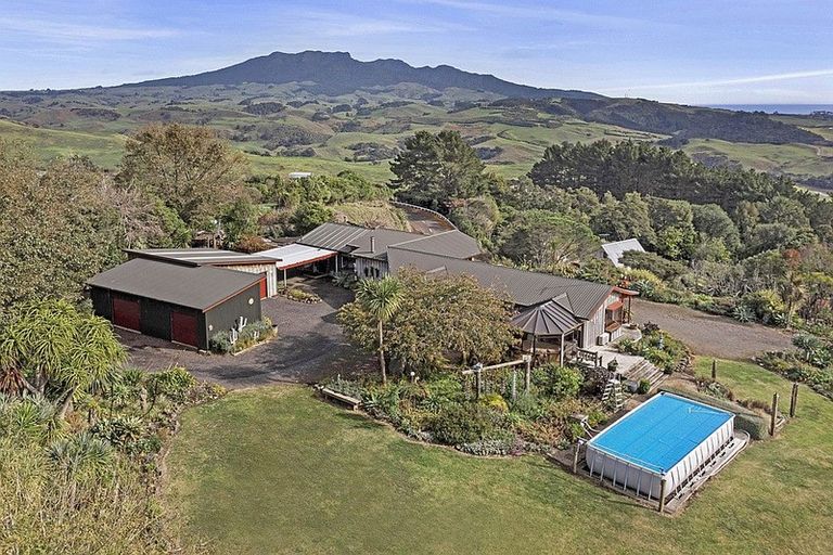 Photo of property in 121 Maungatawhiri Road, Raglan, 3295