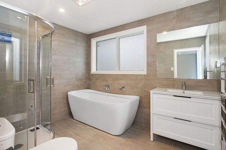 Photo of property in 60a Dominion Street, Takapuna, Auckland, 0622