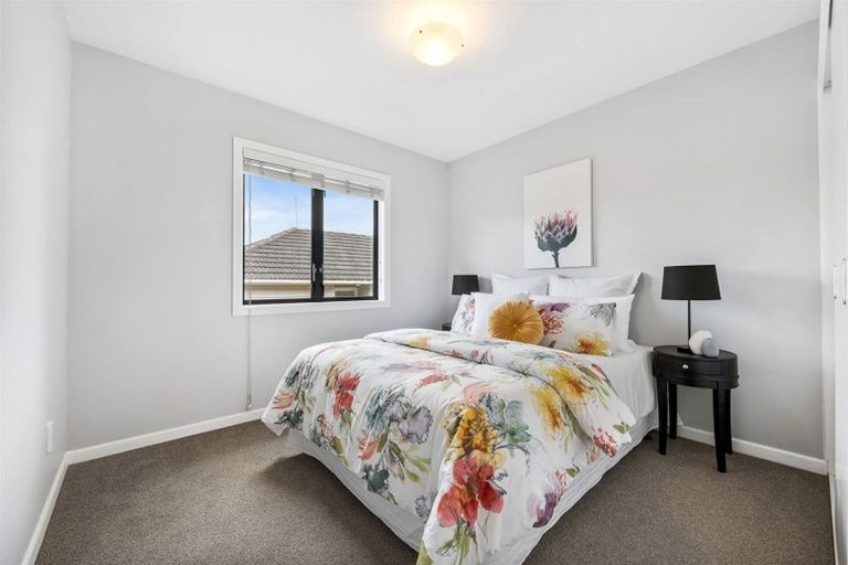 Photo of property in 1/130 Edmonton Road, Te Atatu South, Auckland, 0610