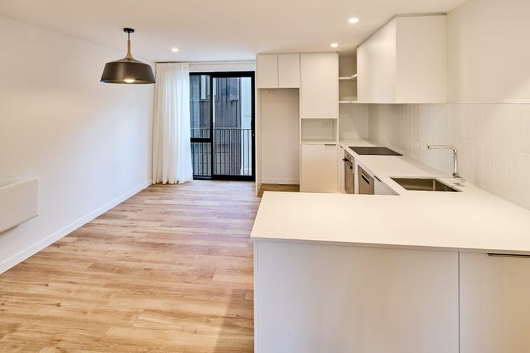 Photo of property in 27c Thompson Street, Mount Cook, Wellington, 6011