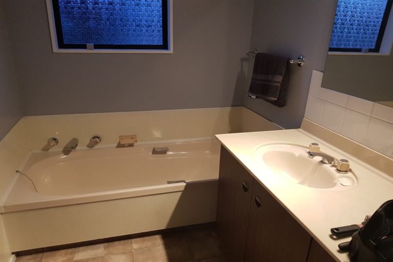 Photo of property in 82 Eversham Road, Mount Maunganui, 3116