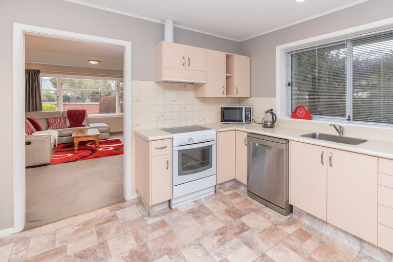 Photo of property in 55 Twyford Street, Bishopdale, Christchurch, 8053