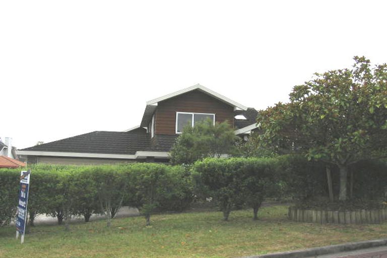 Photo of property in 2/6 Delamare Court, Sunnynook, Auckland, 0632