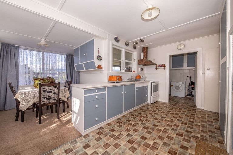 Photo of property in 253 Palmerston Street, Westport, 7825