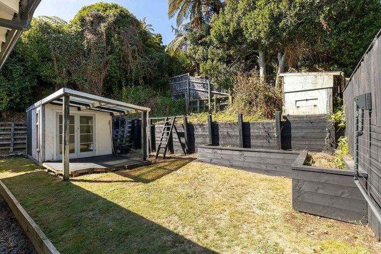 Photo of property in 107 Fulford Street, New Plymouth, 4310