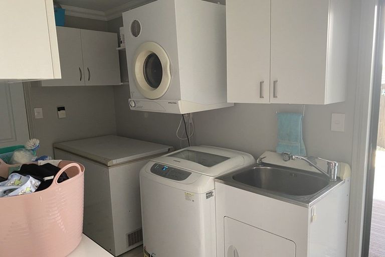 Photo of property in 22 Talbot Place, Welcome Bay, Tauranga, 3112