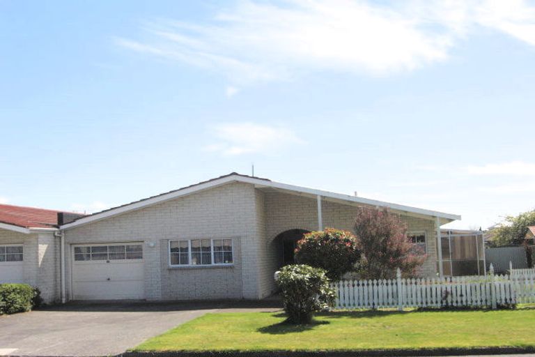 Photo of property in 19 Holland Street, Glenholme, Rotorua, 3010