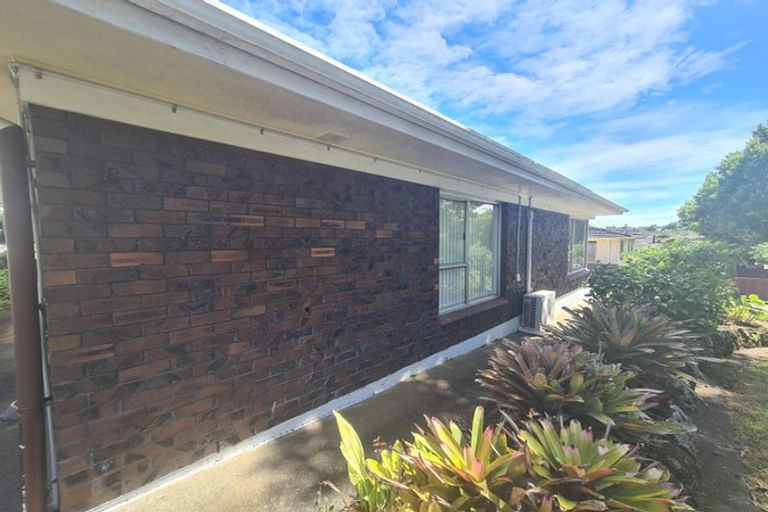 Photo of property in 1/32 Matuhi Rise, Henderson, Auckland, 0612