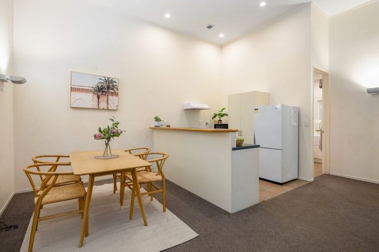 Photo of property in Tennyson Apartments, 18/25 Tennyson Street, Te Aro, Wellington, 6011