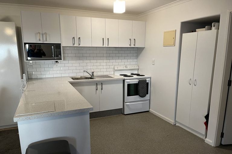 Photo of property in 17 Downing Place, Welcome Bay, Tauranga, 3112